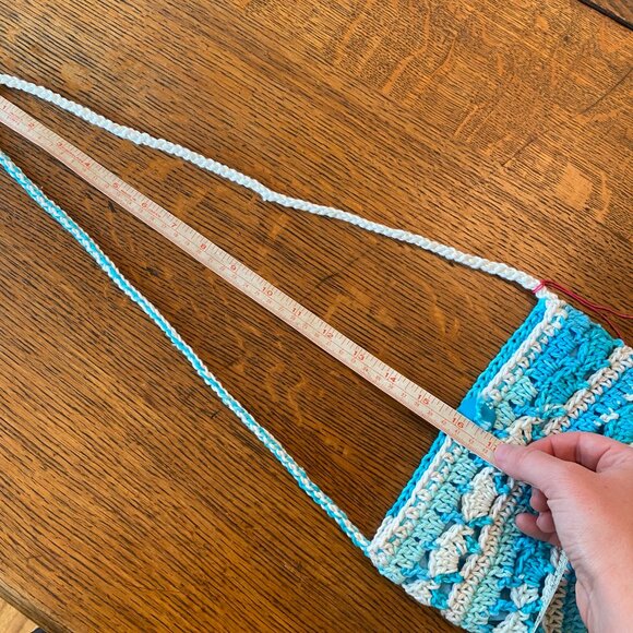 Handmade crochet cross-body bag striped cinch closure polka dot lining - Picture 7 of 7